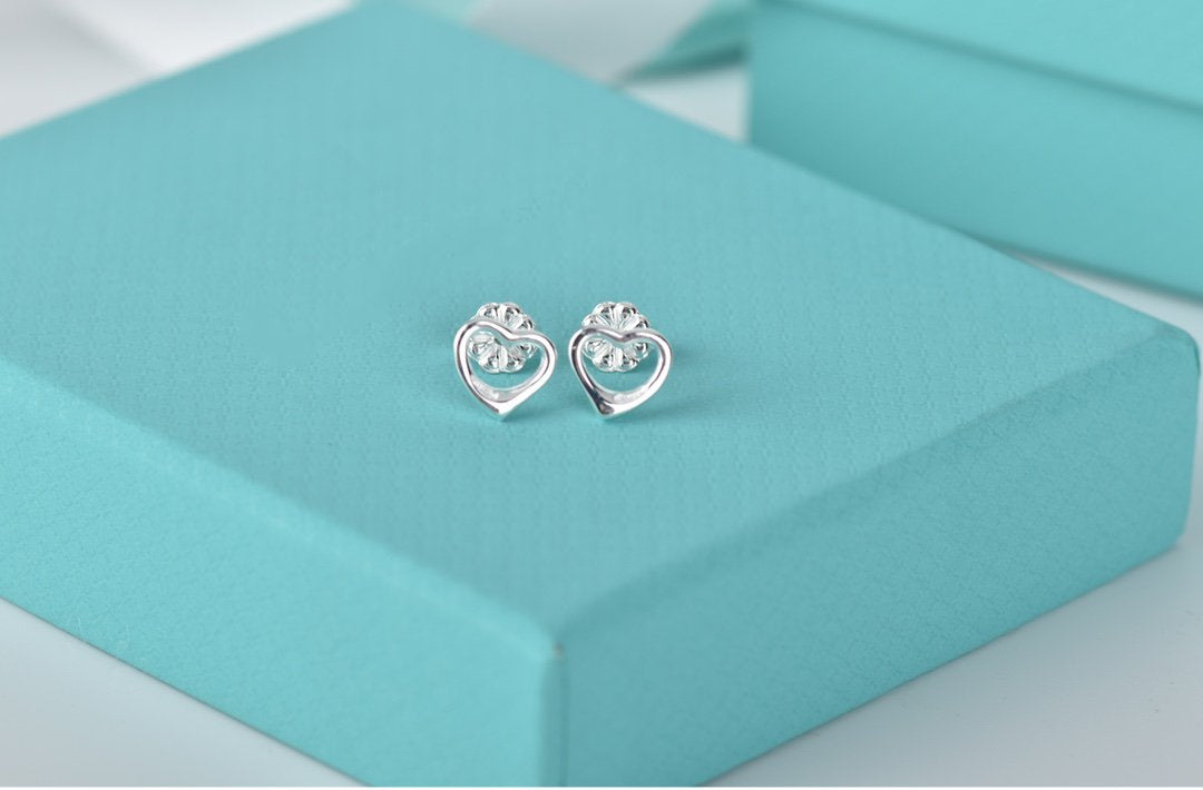 TIFFANY OPEN HEART STUD EARRINGS