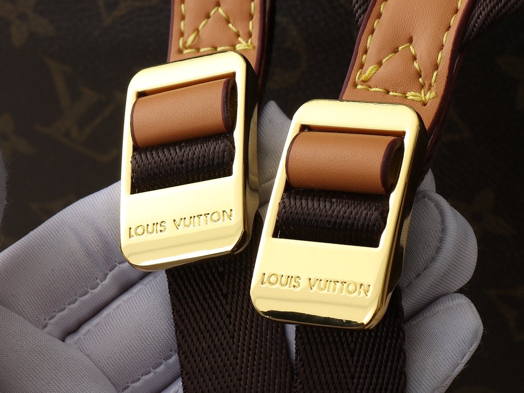 Louis Vuitton Montsouris Cargo Monogram Backpack — detail