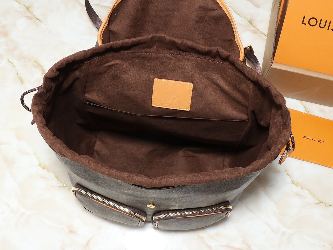 Louis Vuitton Montsouris Cargo Monogram Backpack — detail