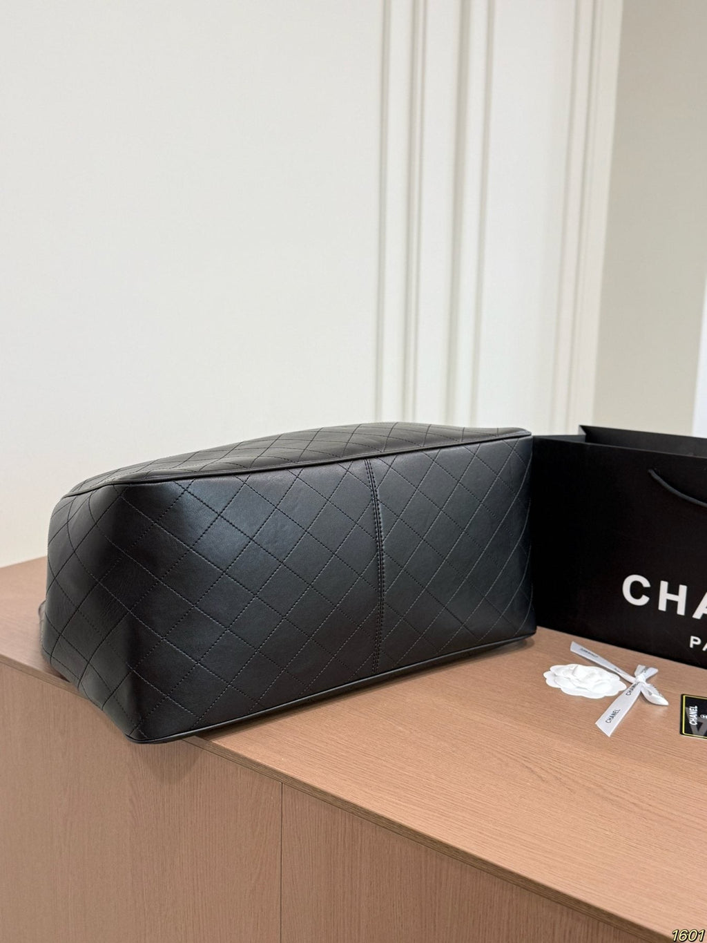 Chanel Diamond-Quilted Chain Tote — detail