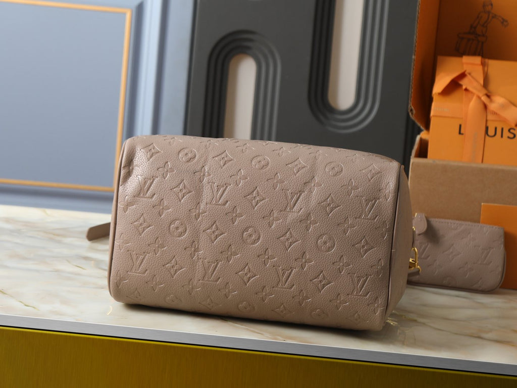 Louis Vuitton Speedy Bandoulière Embossed Monogram Bag — detail