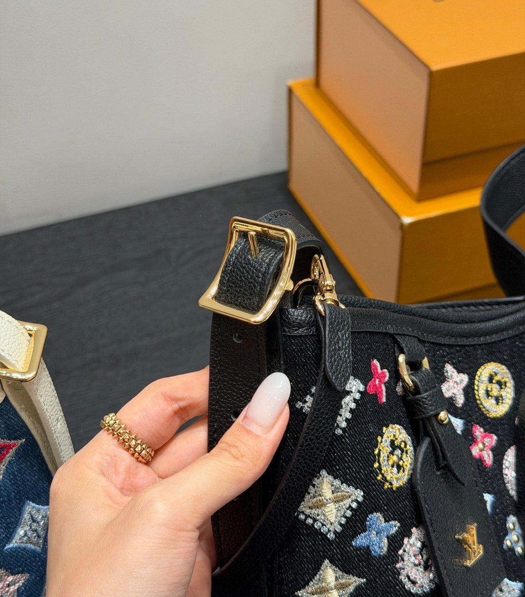 Louis Vuitton Carryall Embellished Shoulder Bag — detail