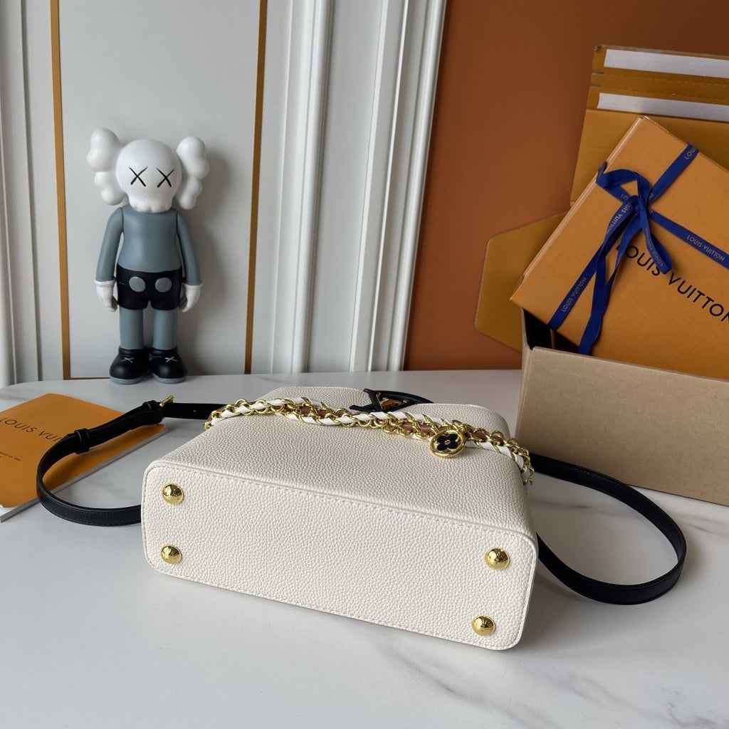 Louis Vuitton Capucines Daydream Floral Chain Handbag — detail