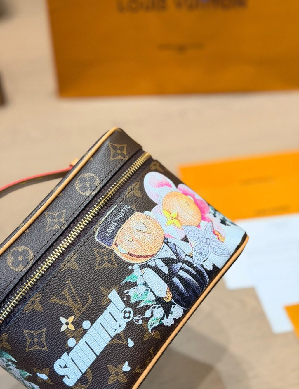 Louis Vuitton Vivienne Monogram Vanity Case — detail