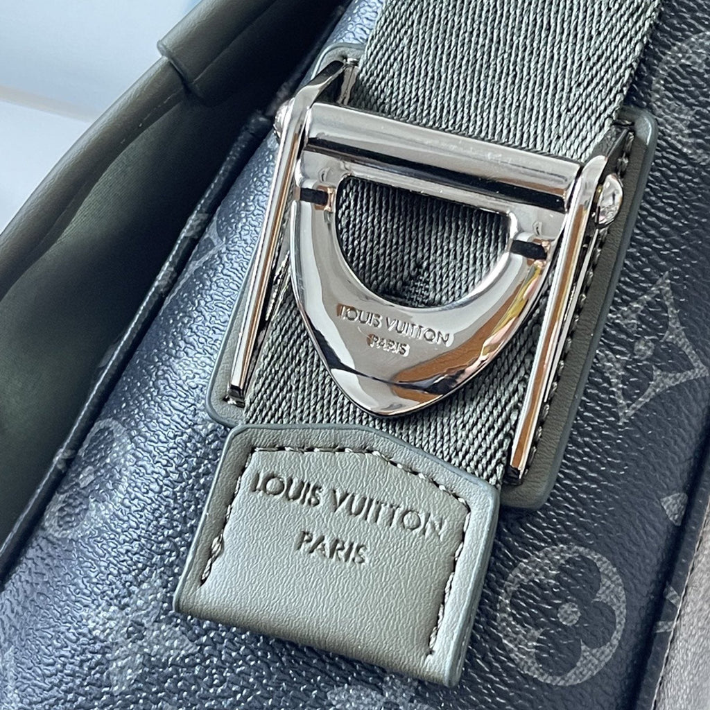 Louis Vuitton Courrier Monogram Messenger Bag — detail