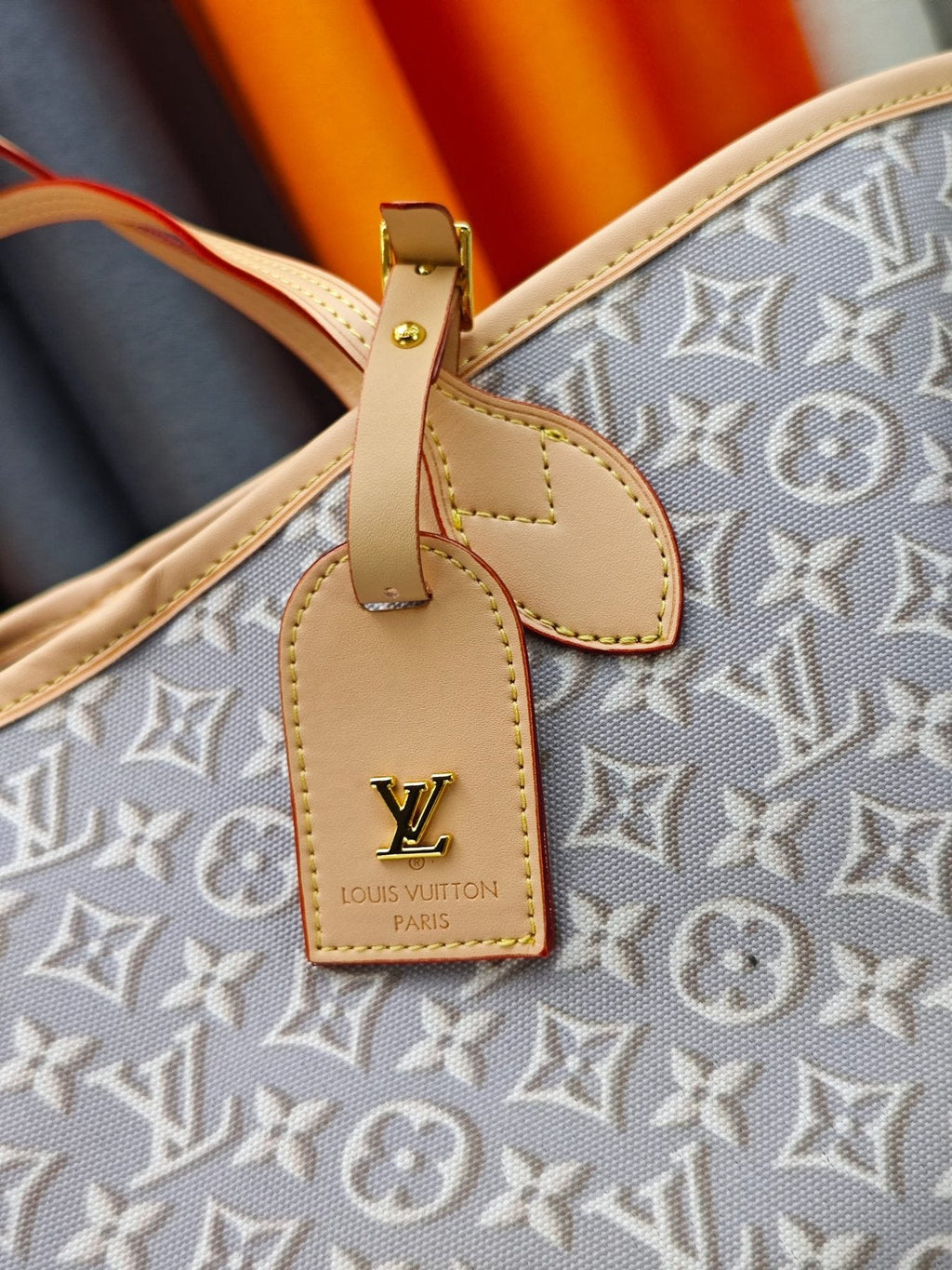 Louis Vuitton Neverfull Monogram Denim Tote — detail