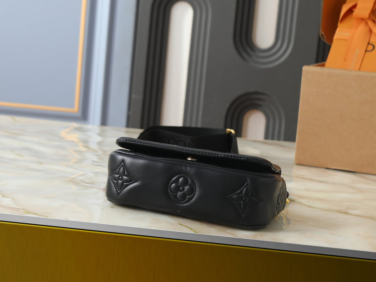 Louis Vuitton Bubblegram Wallet on Strap — detail