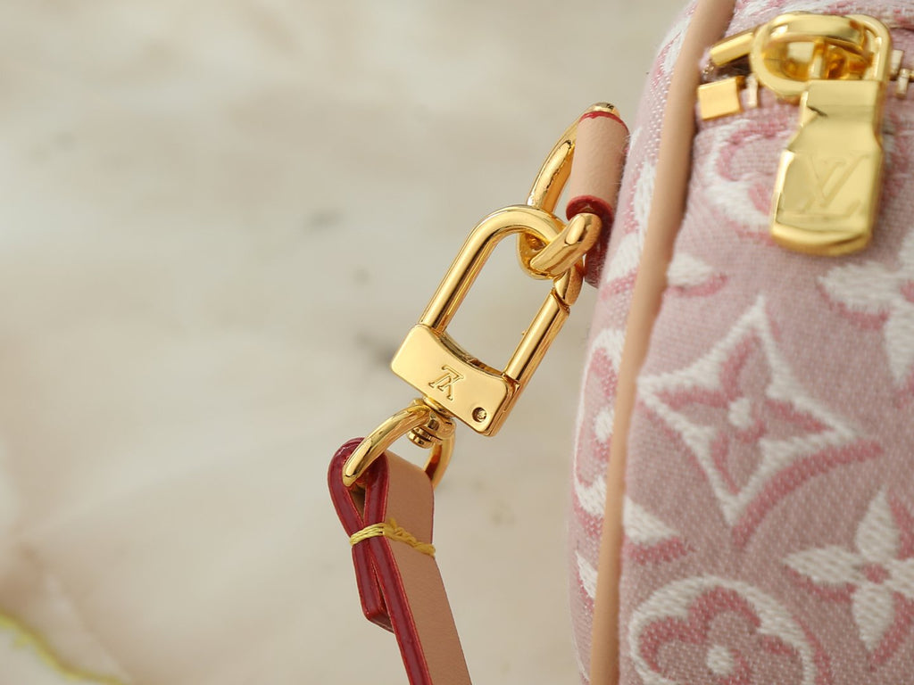 Louis Vuitton Monogram Cylindrical Shoulder Bag — detail