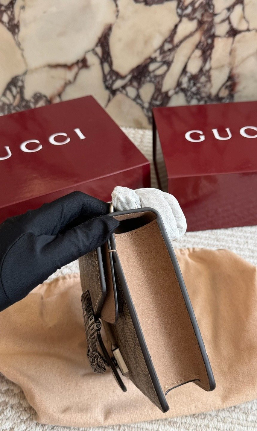 Gucci Dionysus Chain-Strap Shoulder Bag — side