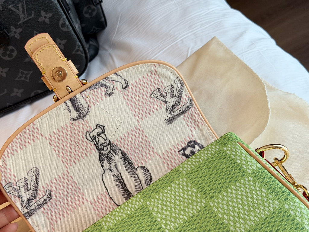 Louis Vuitton Curved-Flap Messenger Bag — detail
