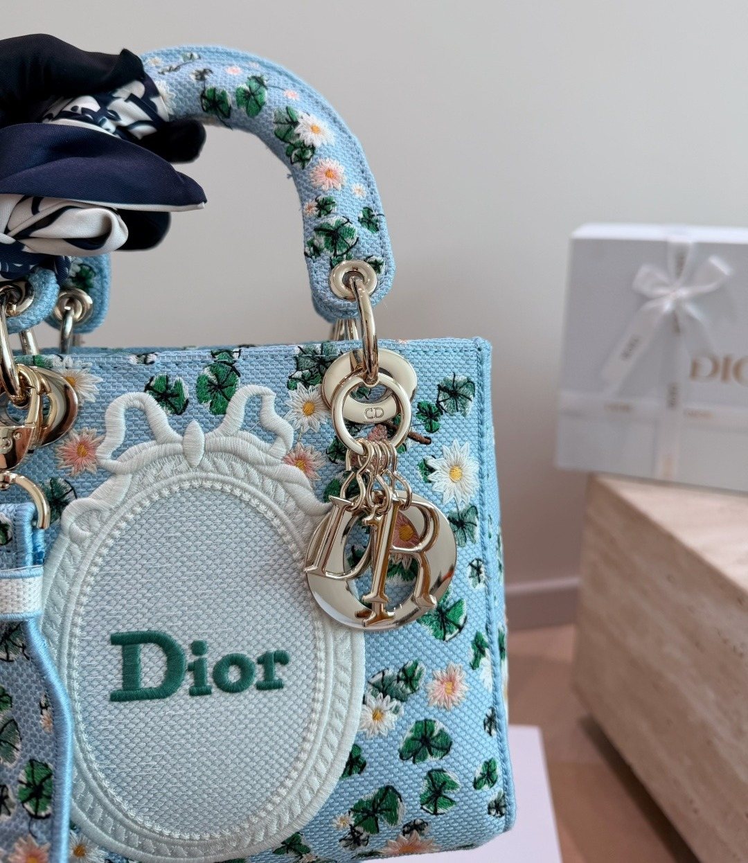 Dior Lady D-Lite Floral Embroidered Top-Handle Bag — detail