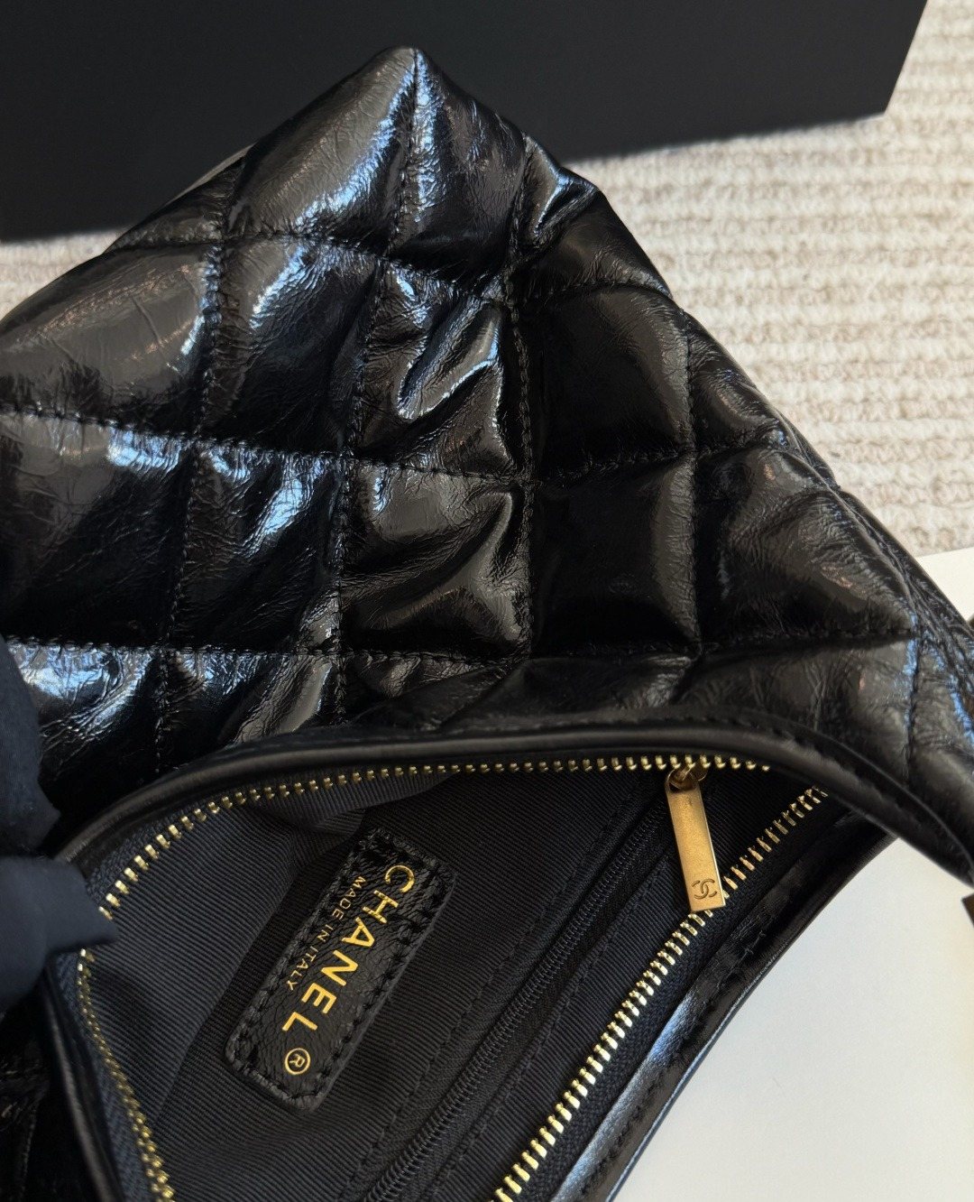 Chanel Diamond-Quilted Chain Hobo Bag — detail