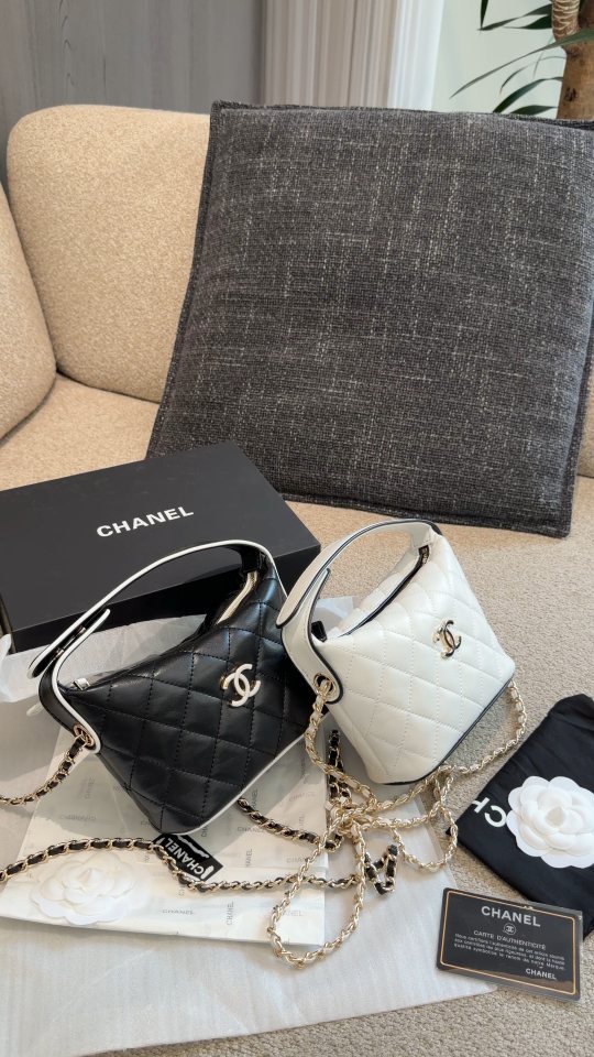 Chanel Diamond-Quilted Box Crossbody Bag — hero