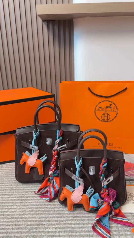 Hermès Birkin Grained Leather Top-Handle Bag — hero