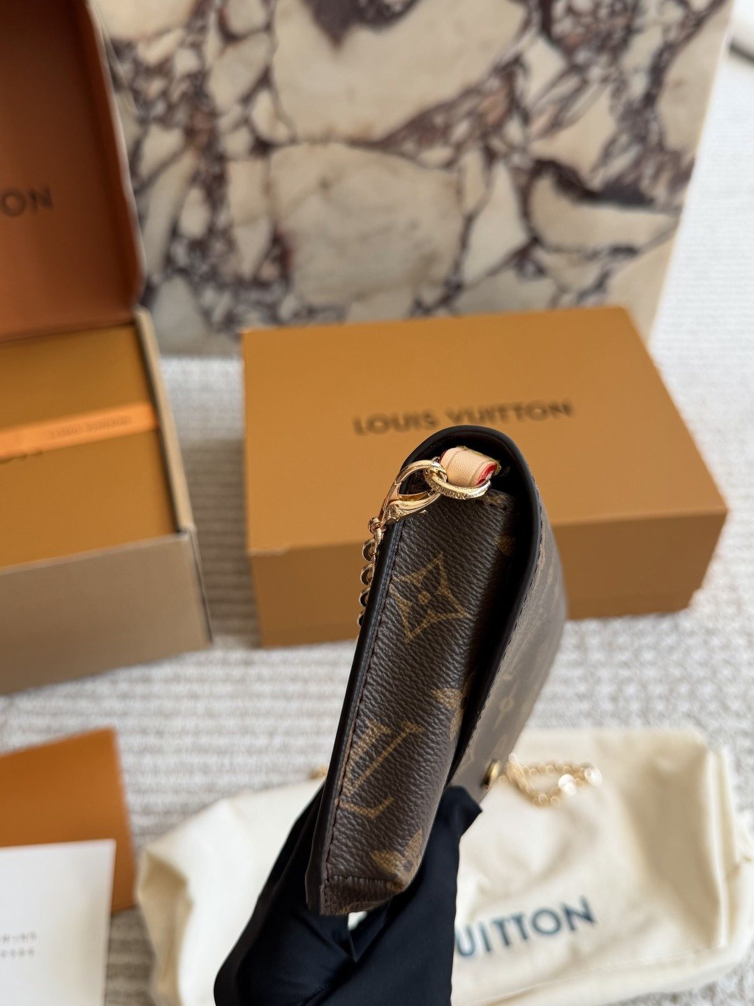 Louis Vuitton Monogram Rounded-Flap Chain Shoulder Bag — side