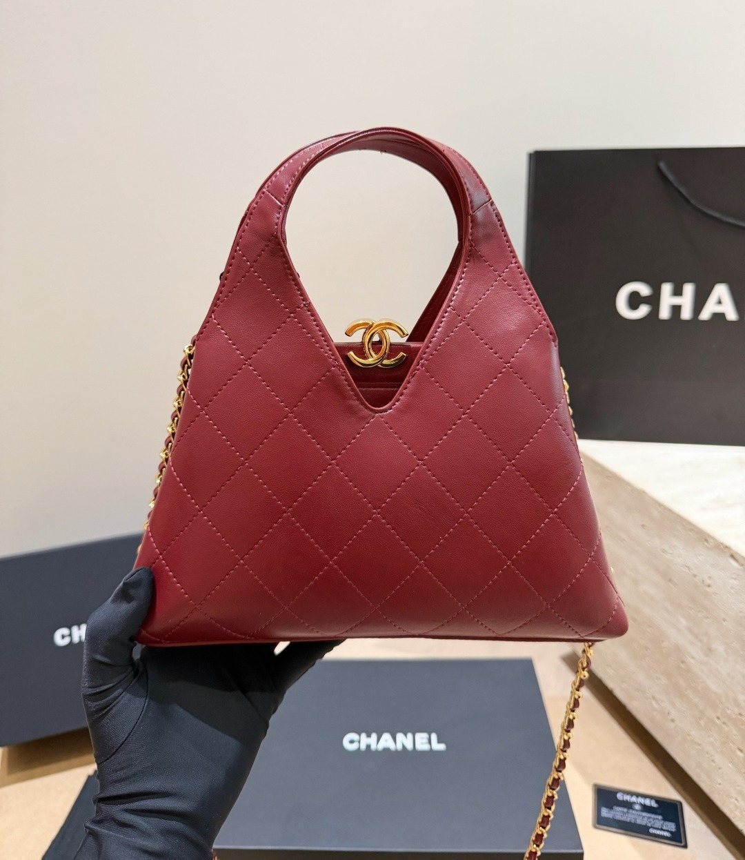 Chanel Diamond-Quilted Integrated-Handle Hobo Bag — front