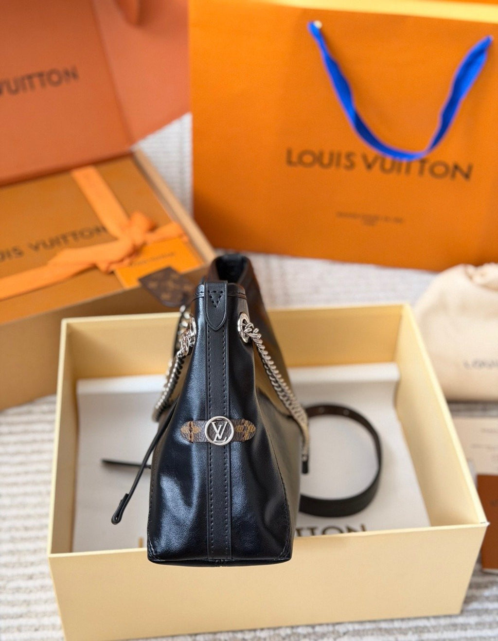 Louis Vuitton Carryall Vibe BB Black Shoulder Bag — side