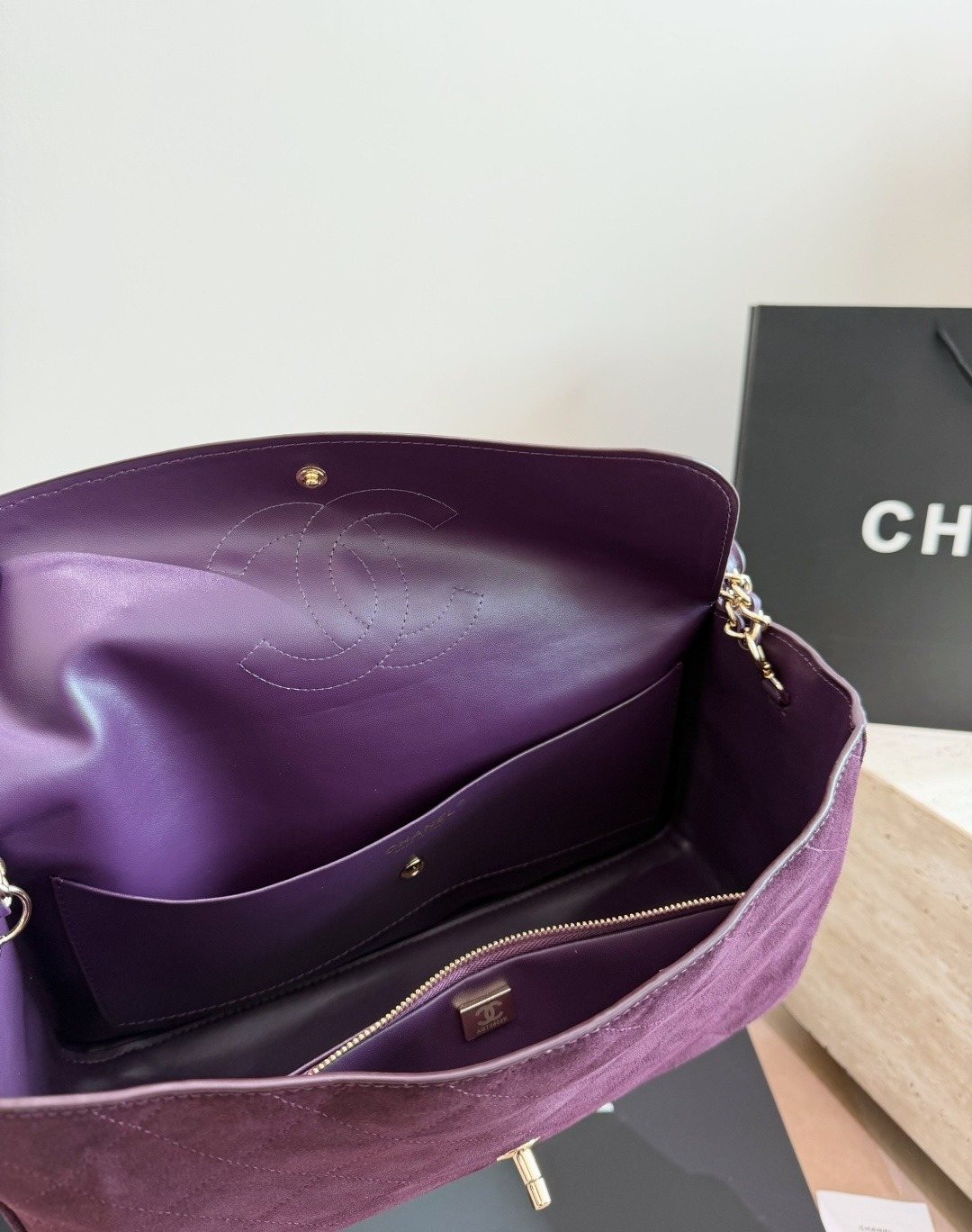 Chanel Maxi Flap Plum Quilted Shoulder Bag — detail