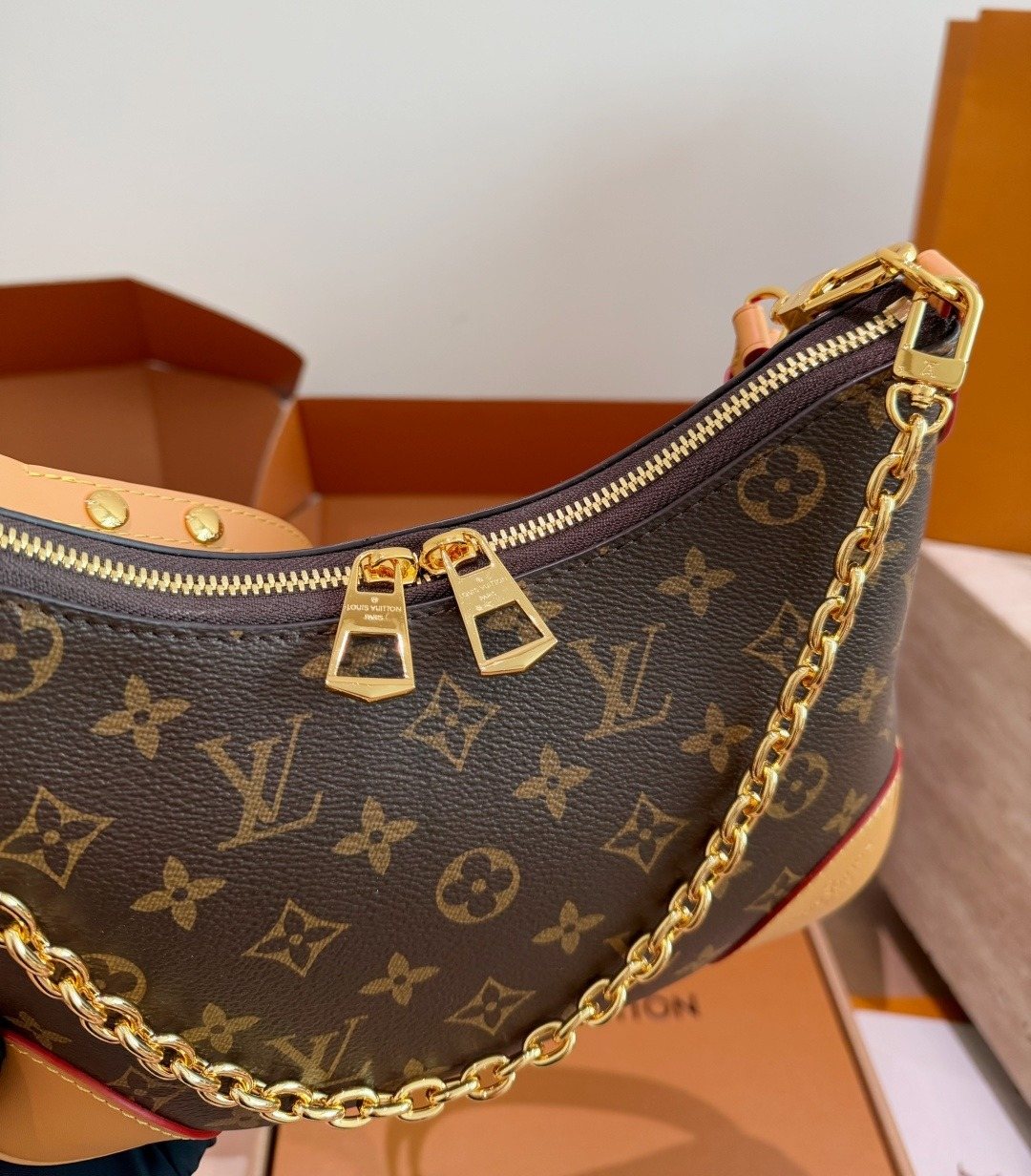 Louis Vuitton Monogram Curved-Top Chain Shoulder Bag — detail