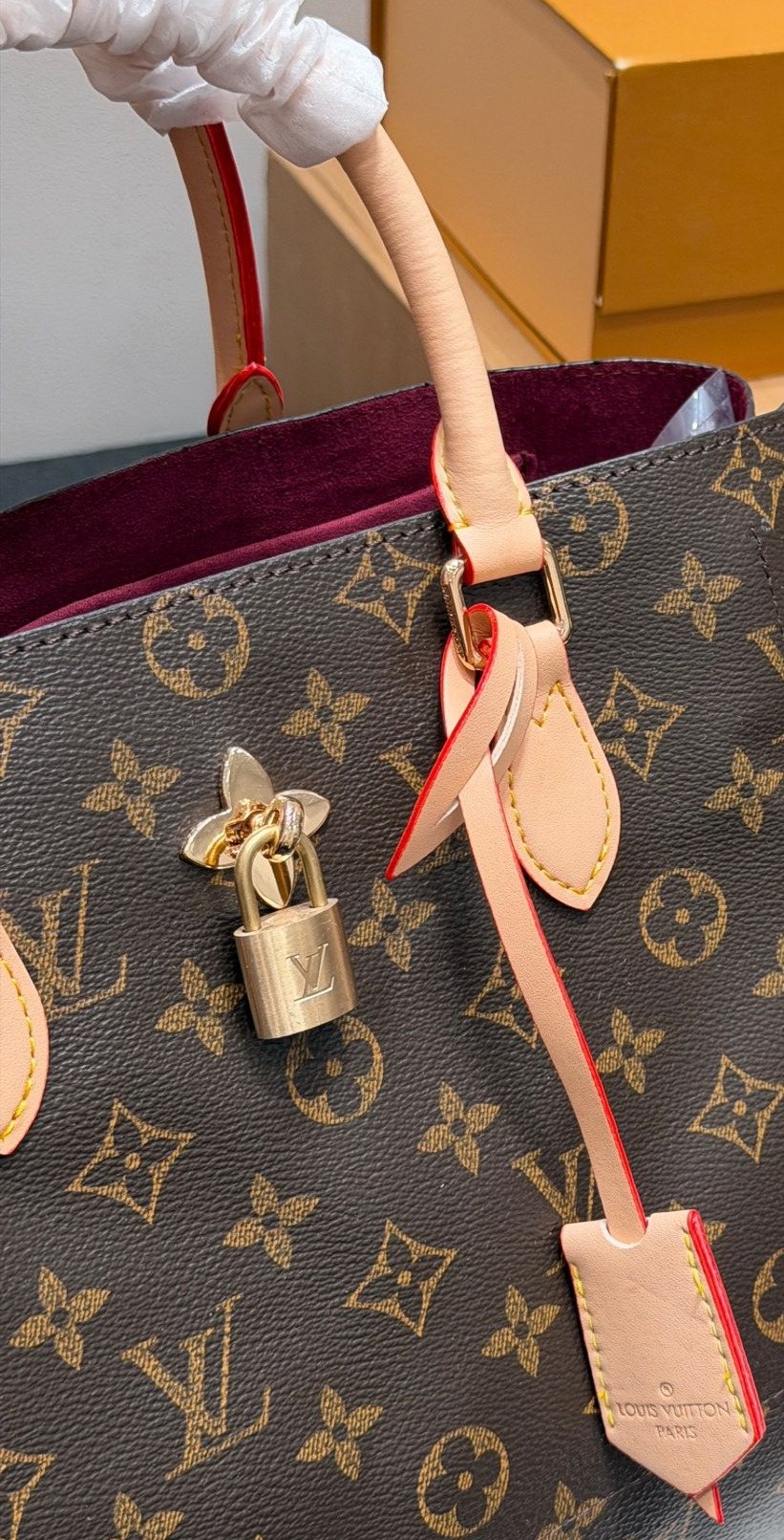 Louis Vuitton Flower Tote Monogram Bag — detail