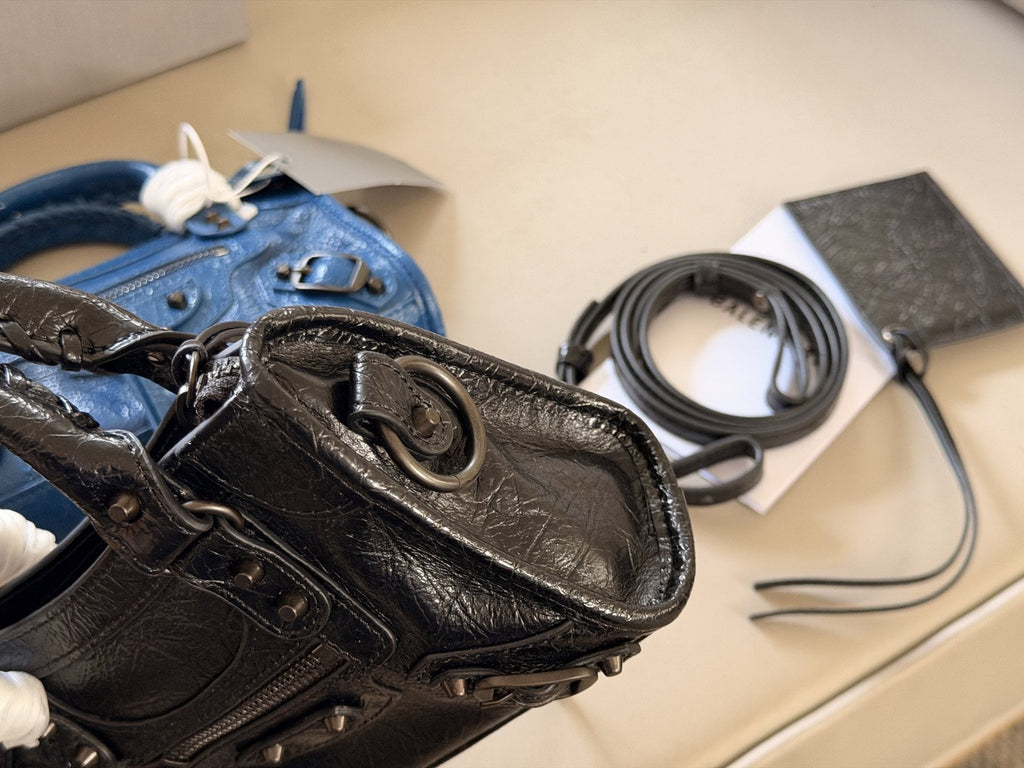 Balenciaga Le Cagole Twin-Handle Bag — detail