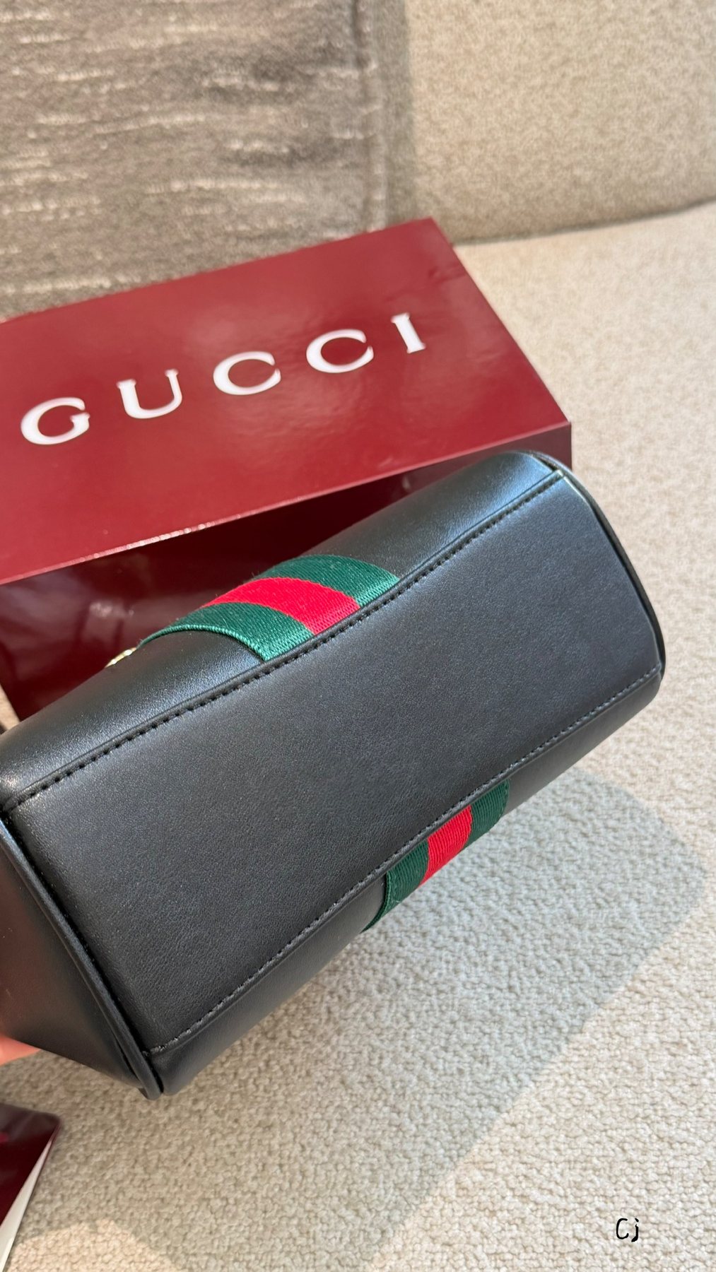 Gucci Horsebit Top-Handle Camera Bag — detail