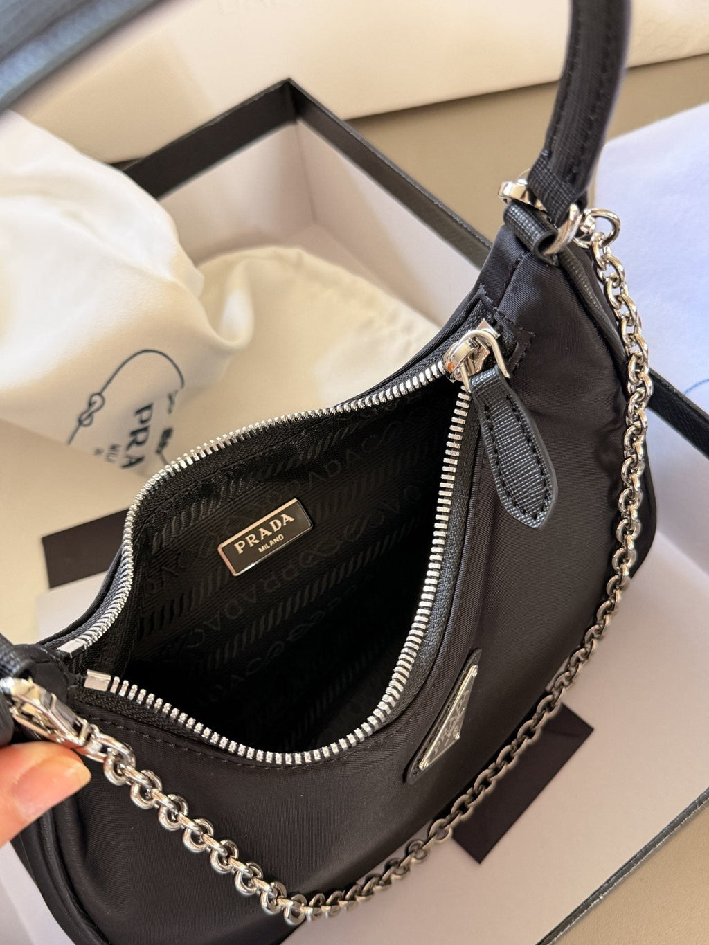 Prada Hobo 2005 Nylon Shoulder Bag — detail