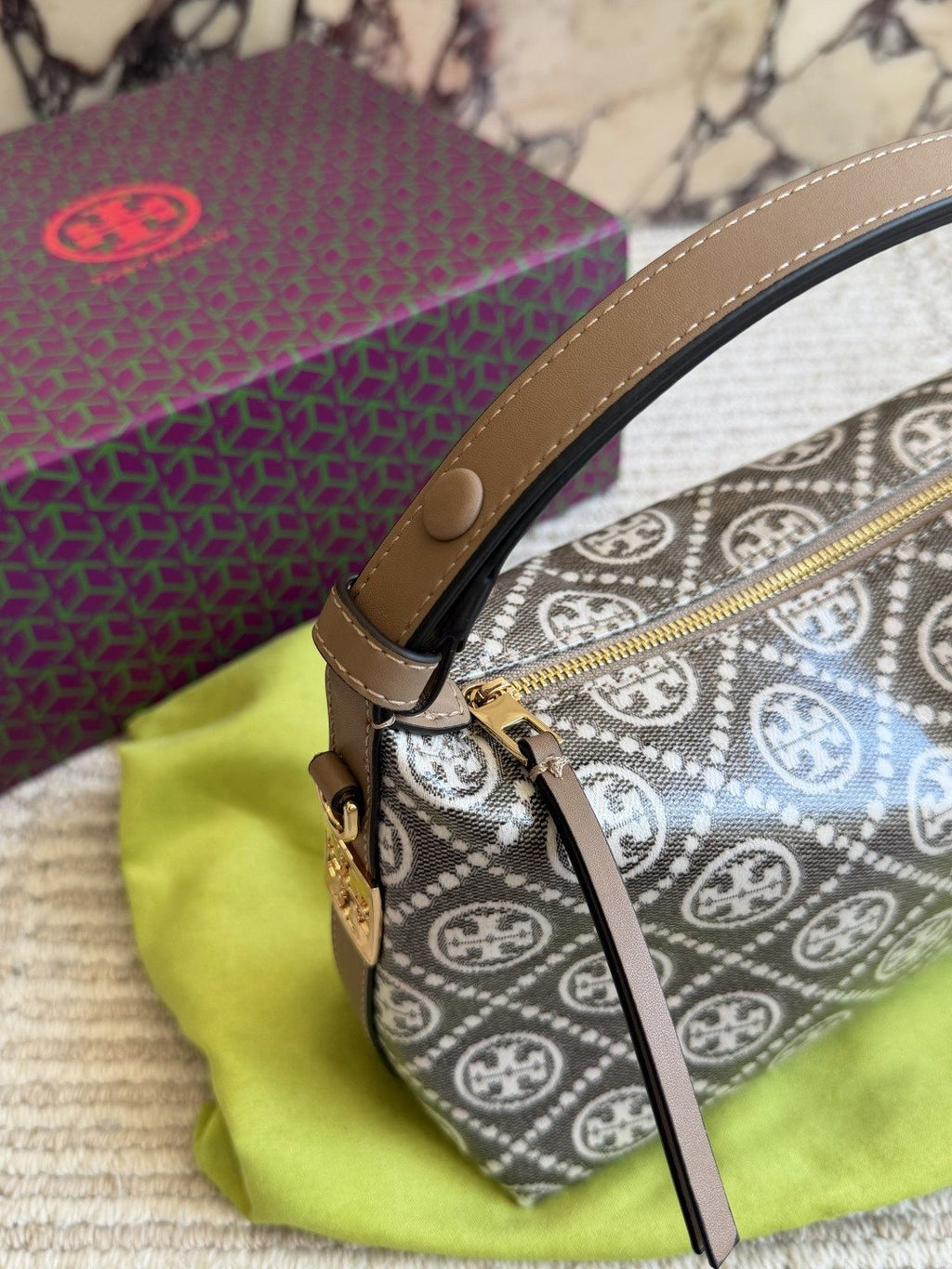 Circular Motif Curved-Zip Handbag — detail