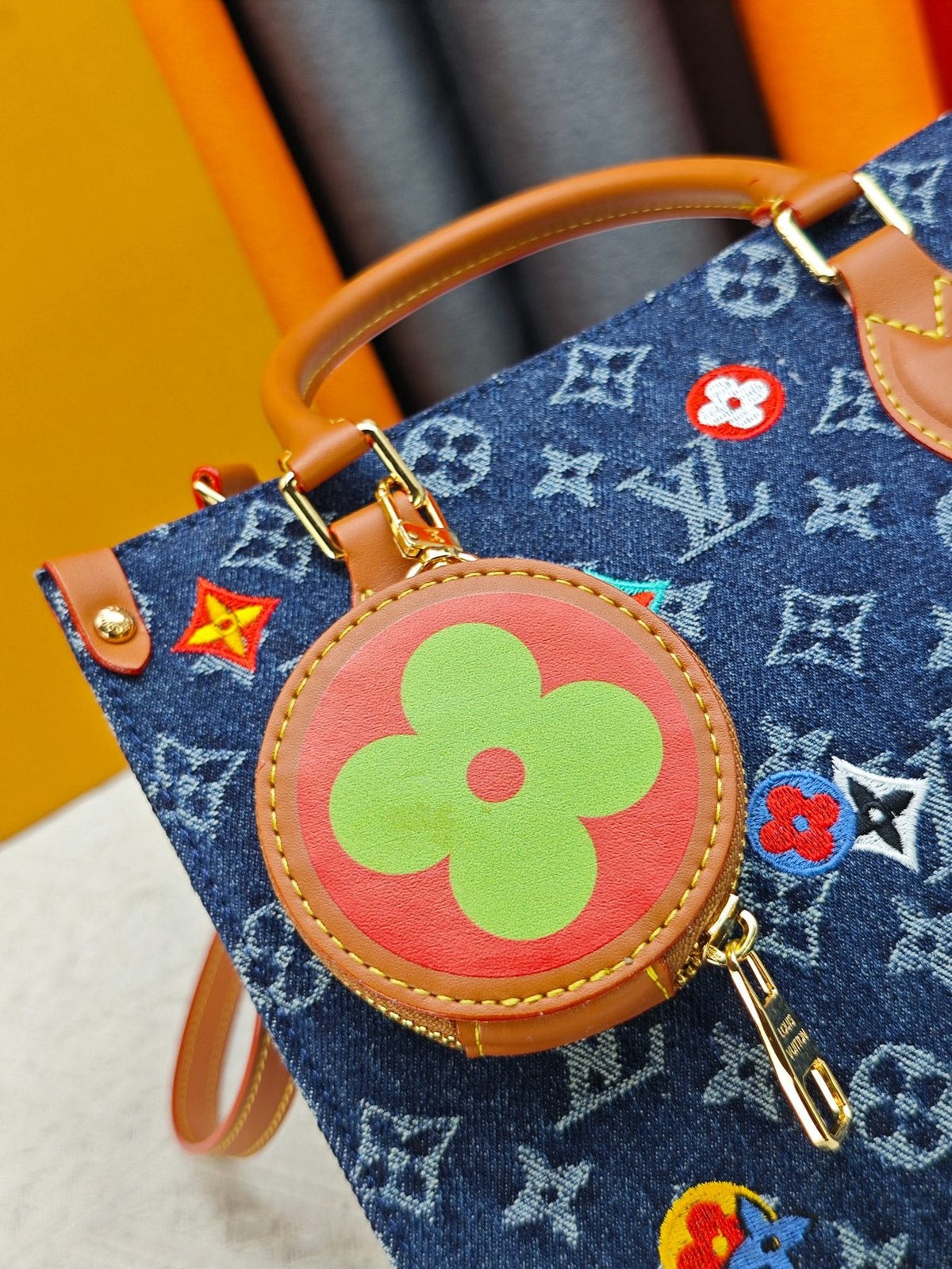 Louis Vuitton OnTheGo Patterned Tote with Round Pouch — detail