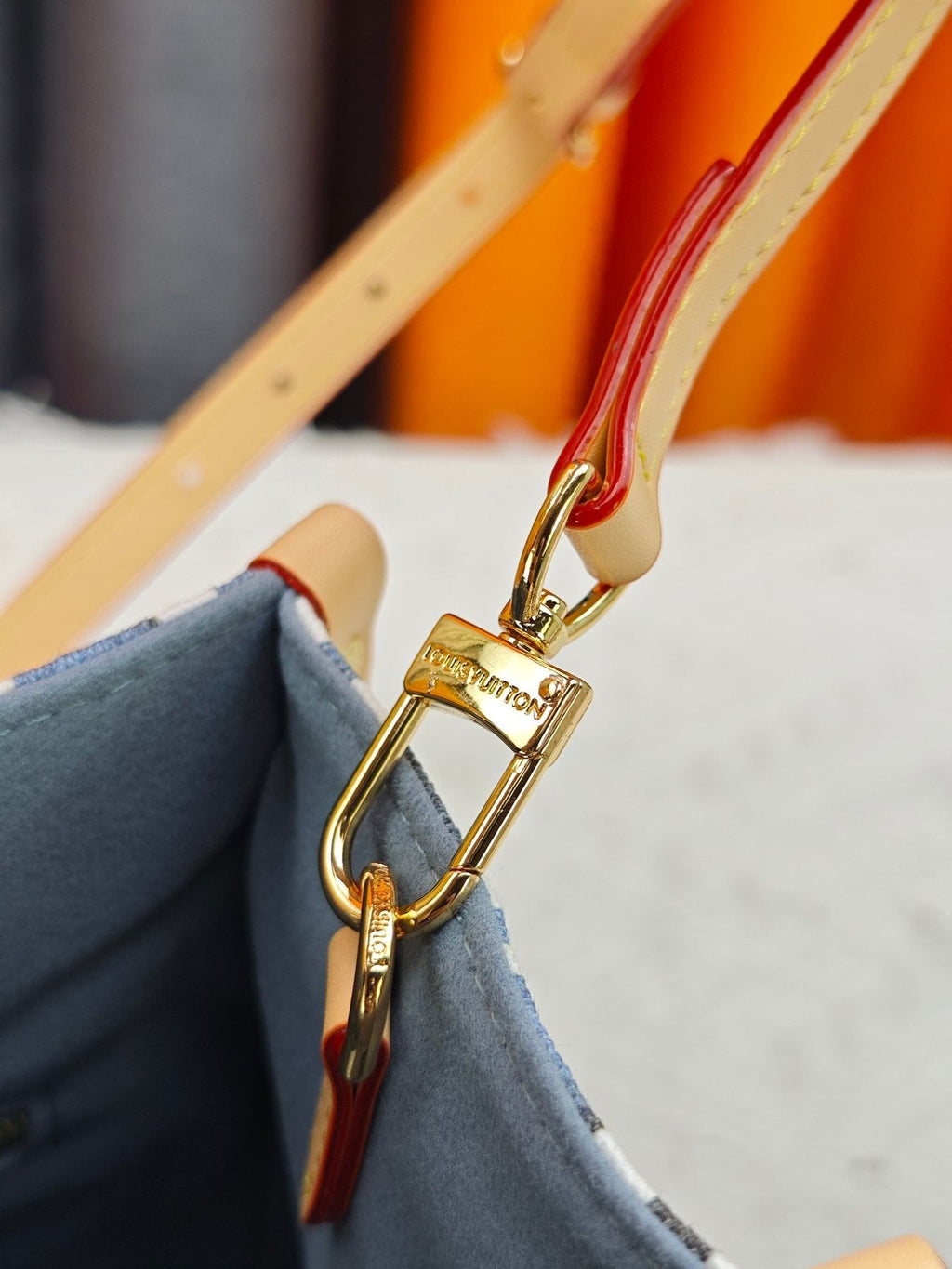 Louis Vuitton OnTheGo Patterned Tote with Round Pouch — detail
