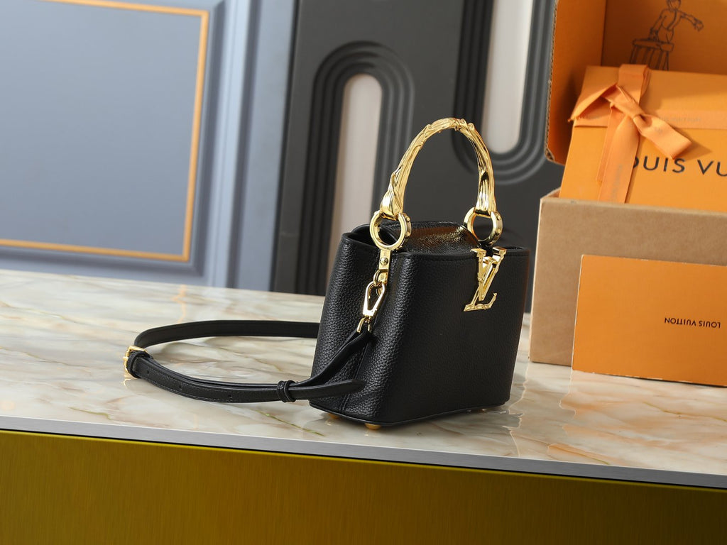 Louis Vuitton Capucines Acanto Sculpted-Handle Bag — side
