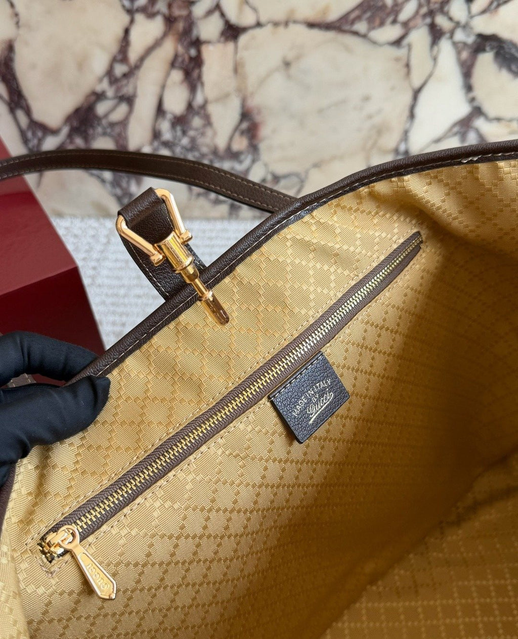 Gucci Londra GG Tote Bag — detail